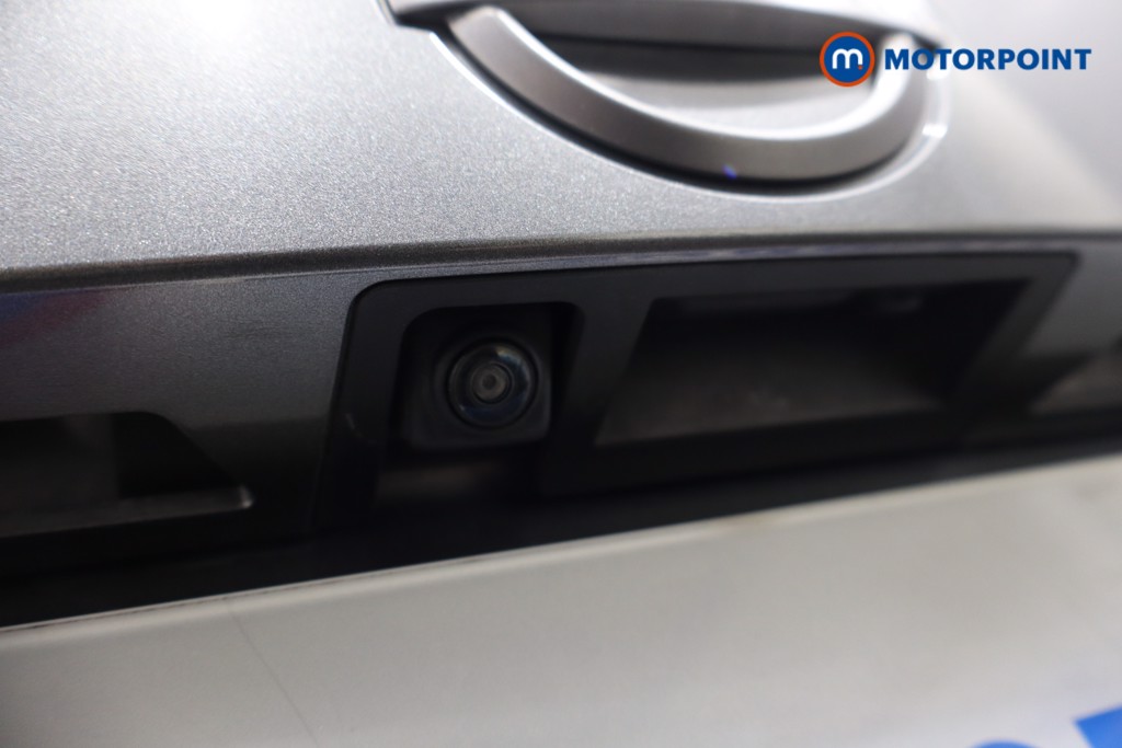Nissan Juke N-Connecta Manual Petrol SUV - Stock Number (1566129) - 30th supplementary image