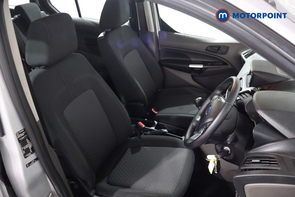 Ford Grand Tourneo Connect Zetec Manual Diesel People Carrier - Stock Number (1566196) - 4th supplementary image