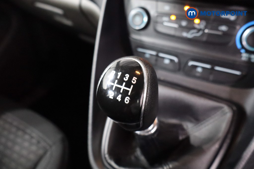 Ford Grand Tourneo Connect Zetec Manual Diesel People Carrier - Stock Number (1566196) - 17th supplementary image