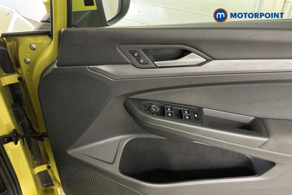 Volkswagen Golf Style Manual Petrol Hatchback - Stock Number (1566248) - 20th supplementary image
