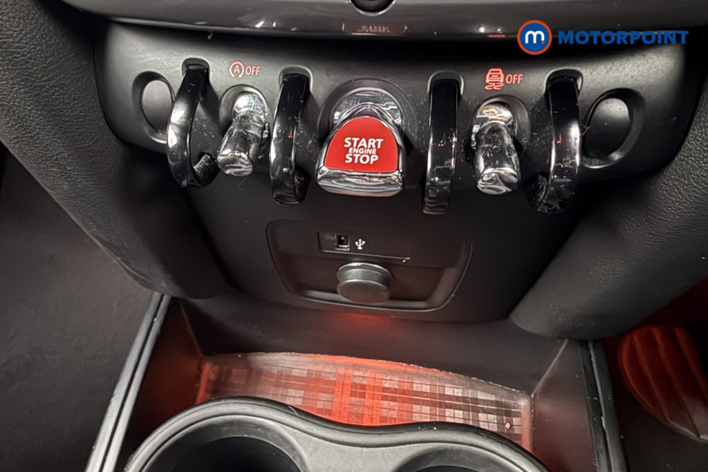 Mini Countryman Cooper Sport Manual Petrol SUV - Stock Number (1566269) - 9th supplementary image