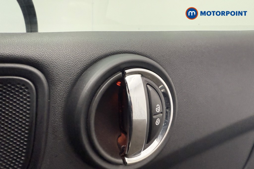 Mini Countryman Cooper Sport Manual Petrol SUV - Stock Number (1566269) - 14th supplementary image
