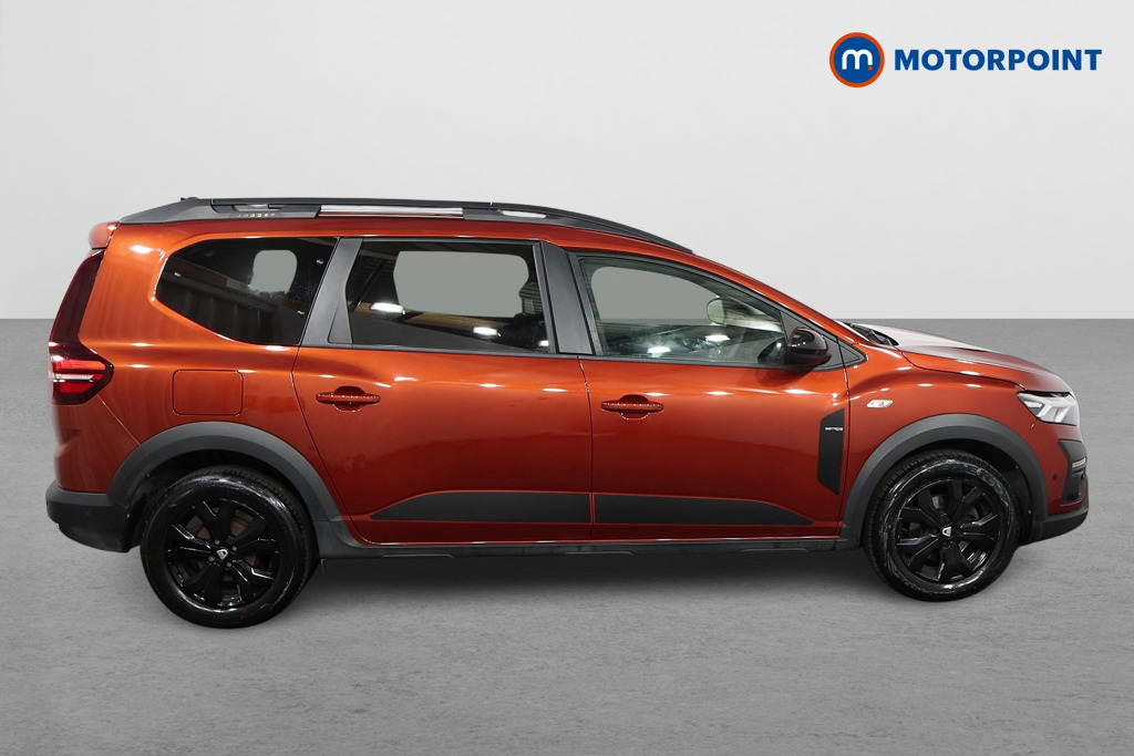 Dacia Jogger Extreme Se Manual Petrol People Carrier - Stock Number (1566431) - Drivers side