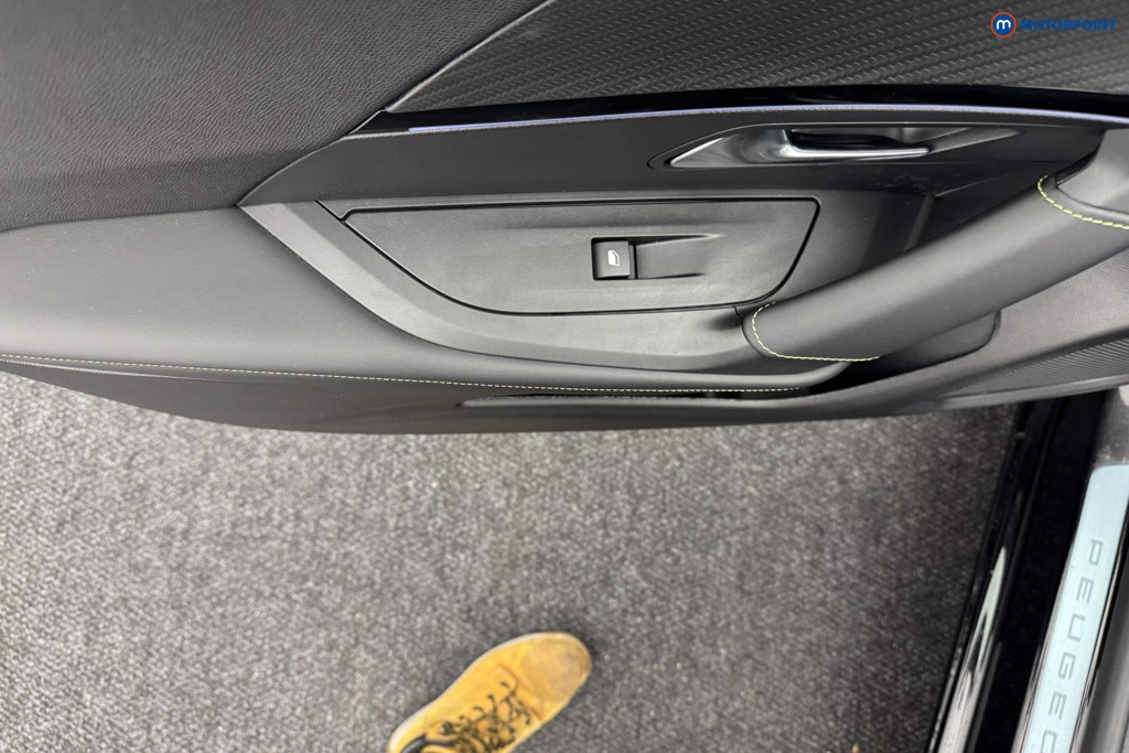 Peugeot 2008 GT Automatic Electric SUV - Stock Number (1566475) - 23rd supplementary image