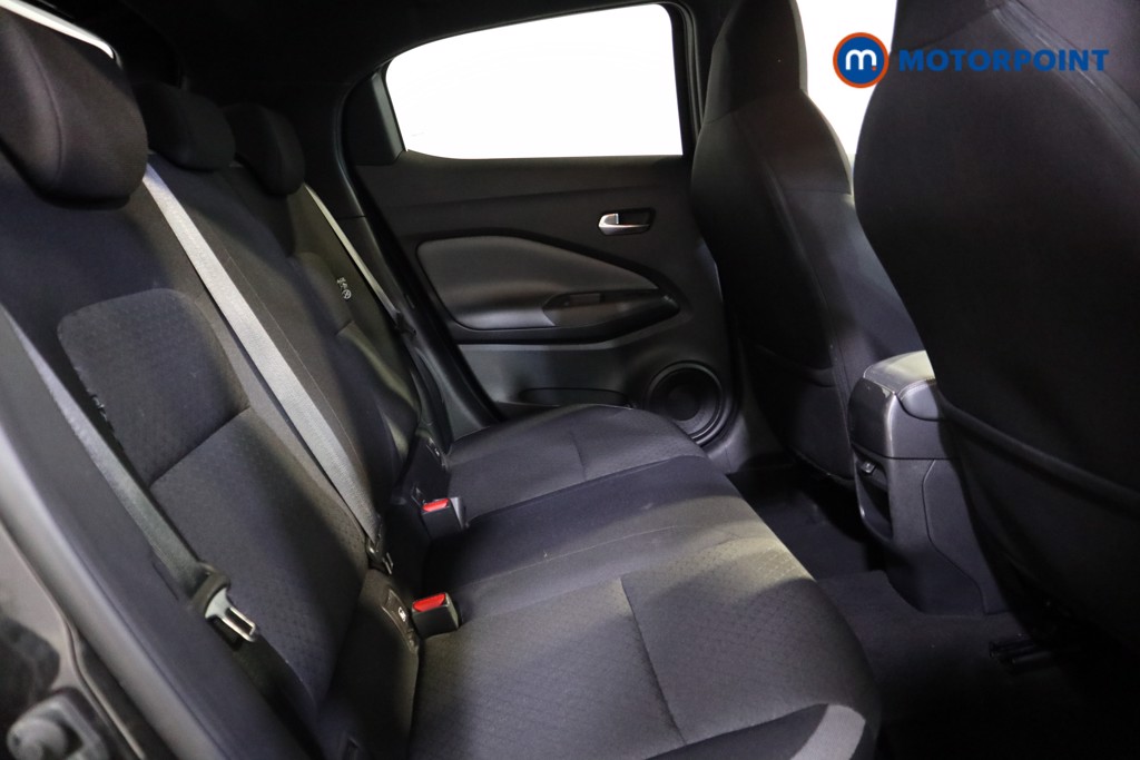 Nissan Juke N-Connecta Manual Petrol SUV - Stock Number (1566637) - 12th supplementary image