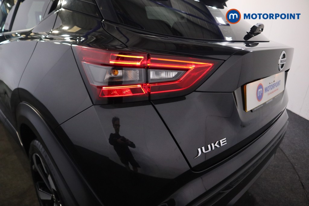 Nissan Juke N-Connecta Manual Petrol SUV - Stock Number (1566637) - 20th supplementary image