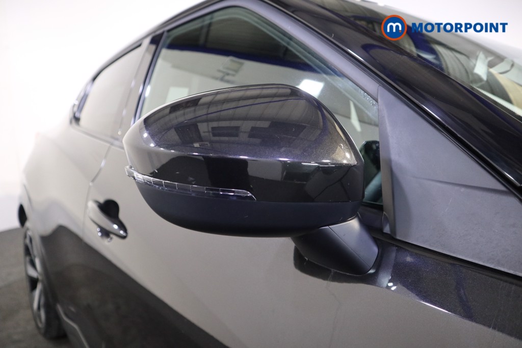 Nissan Juke N-Connecta Manual Petrol SUV - Stock Number (1566637) - 22nd supplementary image