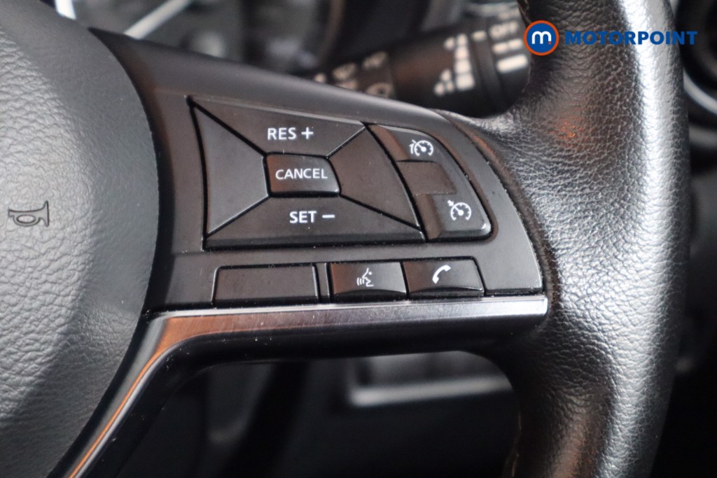Nissan Juke N-Connecta Manual Petrol SUV - Stock Number (1566976) - 8th supplementary image