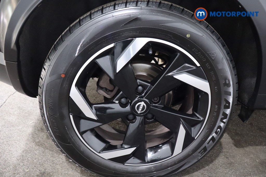 Nissan Juke N-Connecta Manual Petrol SUV - Stock Number (1566976) - 9th supplementary image