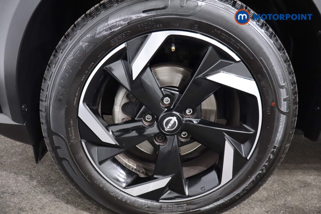 Nissan Juke N-Connecta Manual Petrol SUV - Stock Number (1566976) - 11th supplementary image