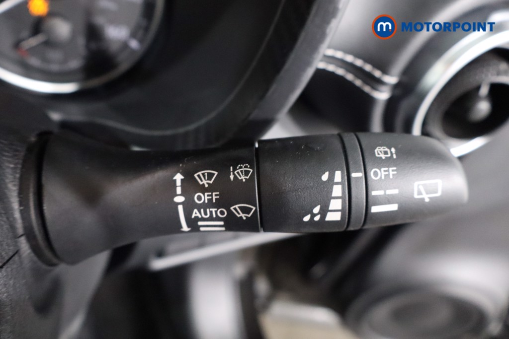 Nissan Juke N-Connecta Manual Petrol SUV - Stock Number (1566976) - 18th supplementary image