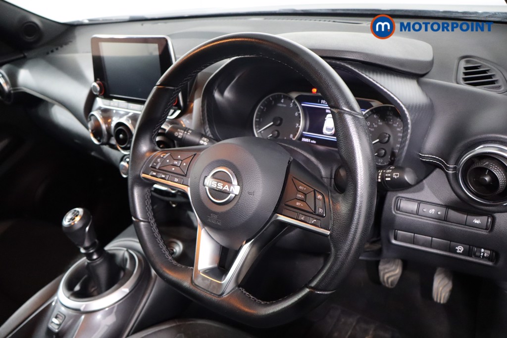 Nissan Juke N-Connecta Manual Petrol SUV - Stock Number (1566976) - 23rd supplementary image