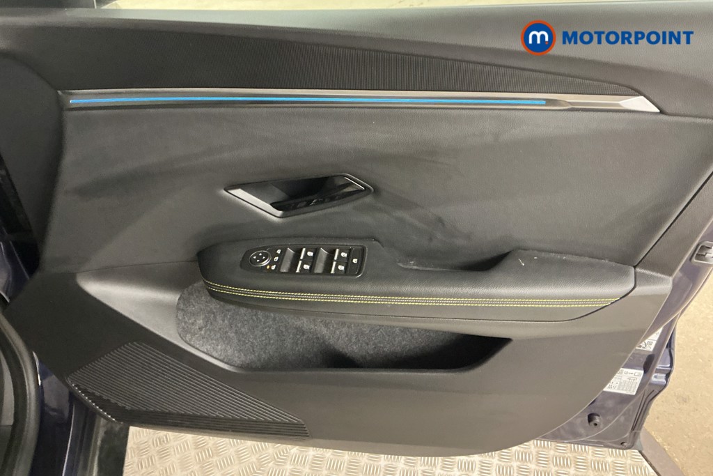 Renault Scenic E-Tech Techno Automatic Electric People Carrier - Stock Number (1567010) - 17th supplementary image