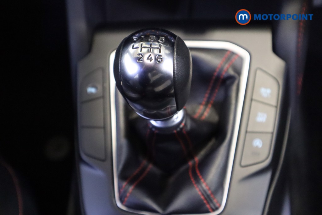 Ford Focus St-Line X Manual Petrol Hatchback - Stock Number (1567104) - 5th supplementary image