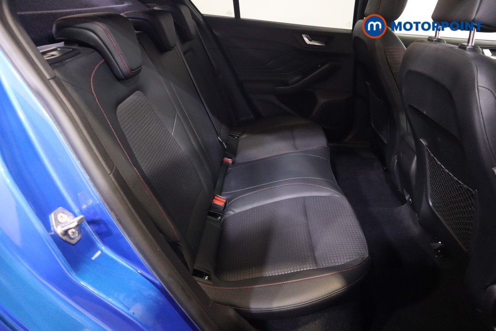 Ford Focus St-Line X Manual Petrol Hatchback - Stock Number (1567104) - 7th supplementary image