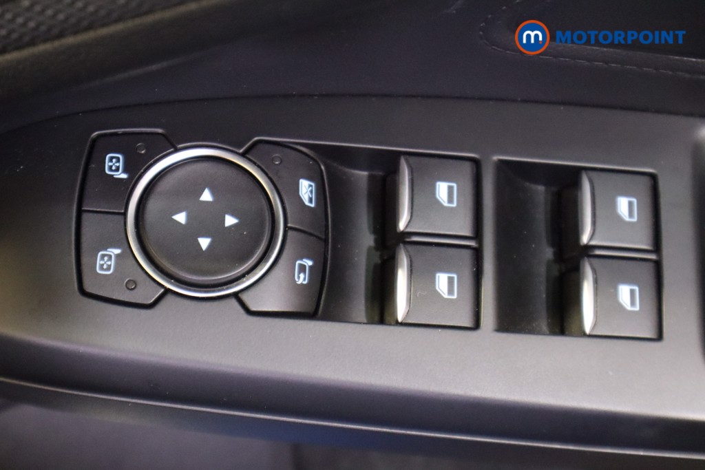 Ford Focus St-Line X Manual Petrol Hatchback - Stock Number (1567104) - 15th supplementary image