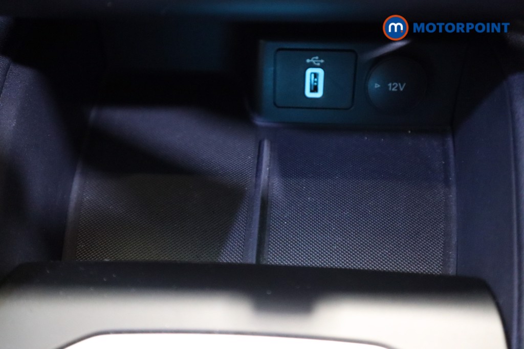 Ford Focus St-Line X Manual Petrol Hatchback - Stock Number (1567104) - 21st supplementary image