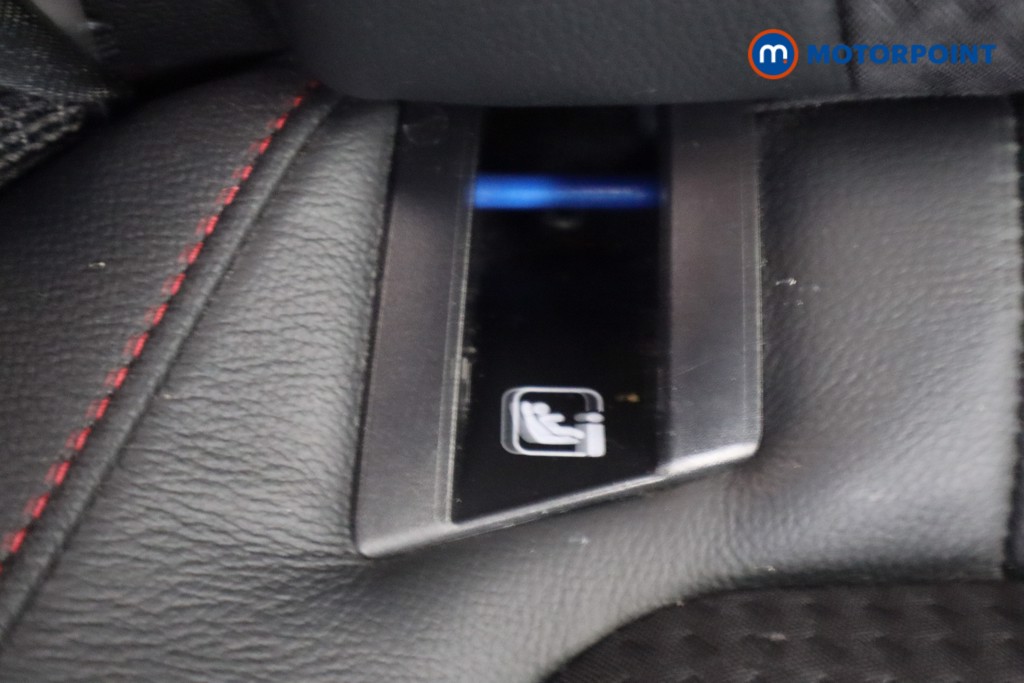 Ford Focus St-Line X Manual Petrol Hatchback - Stock Number (1567104) - 27th supplementary image