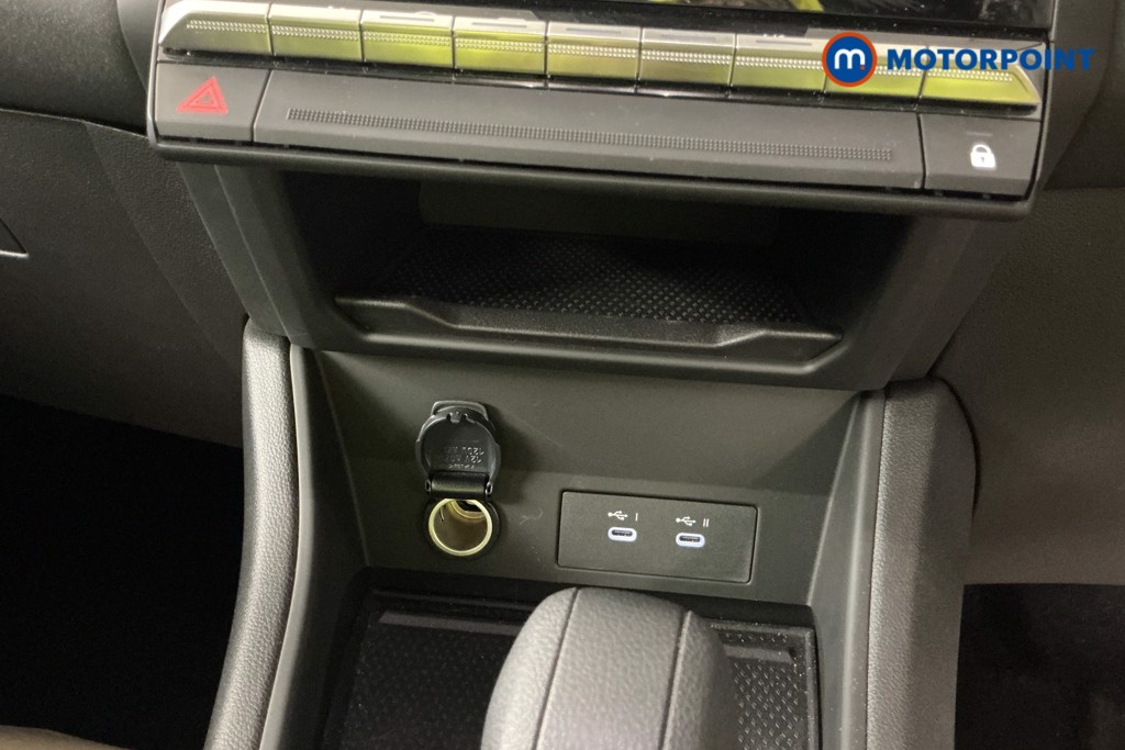 Renault Captur Techno Automatic Petrol-Electric Hybrid SUV - Stock Number (1567211) - 15th supplementary image