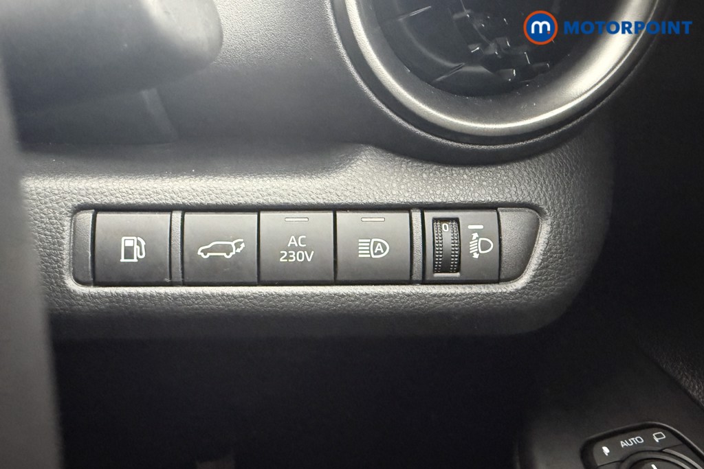Toyota C-Hr Design Automatic Petrol Plug-In Hybrid SUV - Stock Number (1567354) - 11th supplementary image