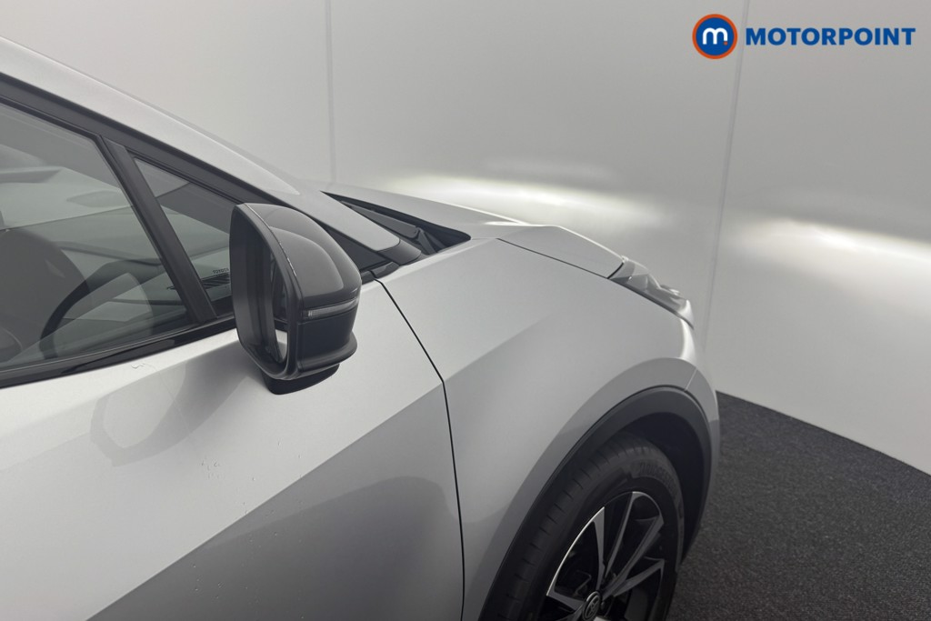 Toyota C-Hr Design Automatic Petrol Plug-In Hybrid SUV - Stock Number (1567354) - 14th supplementary image