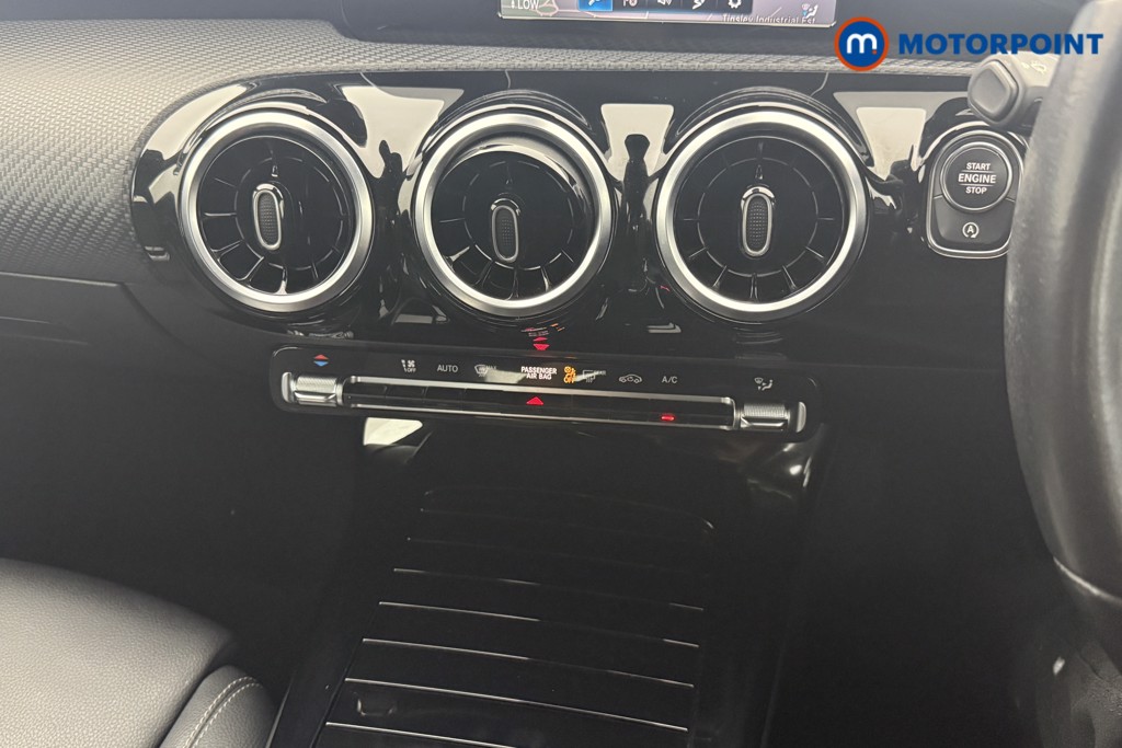 Mercedes-Benz A Class SE Automatic Diesel Hatchback - Stock Number (1567807) - 4th supplementary image