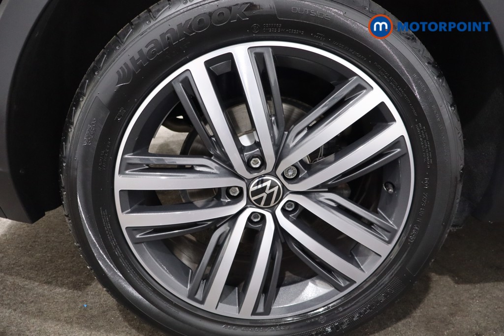 Volkswagen Tiguan Elegance Automatic Petrol SUV - Stock Number (1567890) - 9th supplementary image