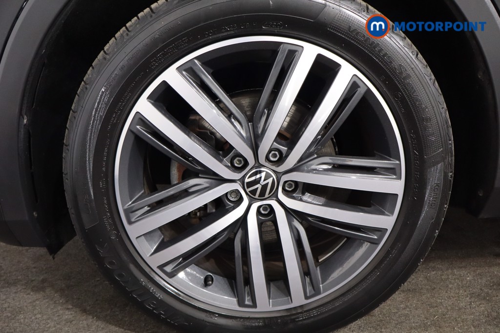Volkswagen Tiguan Elegance Automatic Petrol SUV - Stock Number (1567890) - 11th supplementary image