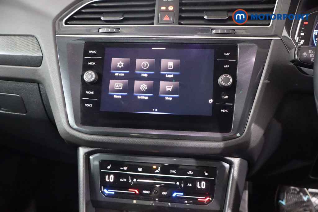 Volkswagen Tiguan Elegance Automatic Petrol SUV - Stock Number (1567890) - 16th supplementary image