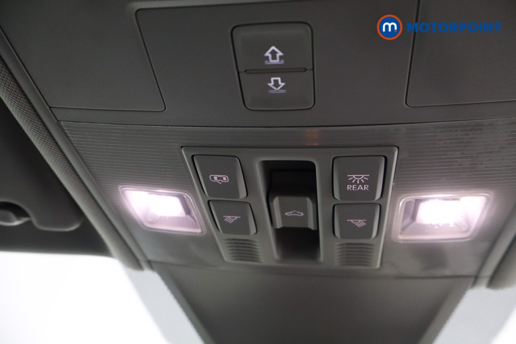 Volkswagen Tiguan Elegance Automatic Petrol SUV - Stock Number (1567890) - 20th supplementary image