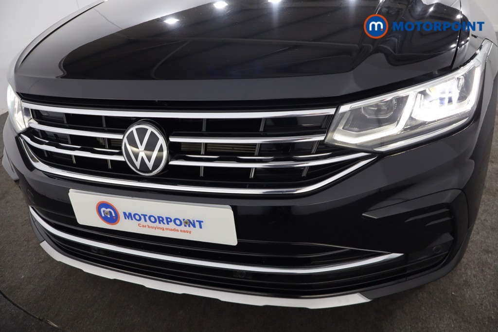 Volkswagen Tiguan Elegance Automatic Petrol SUV - Stock Number (1567890) - 32nd supplementary image