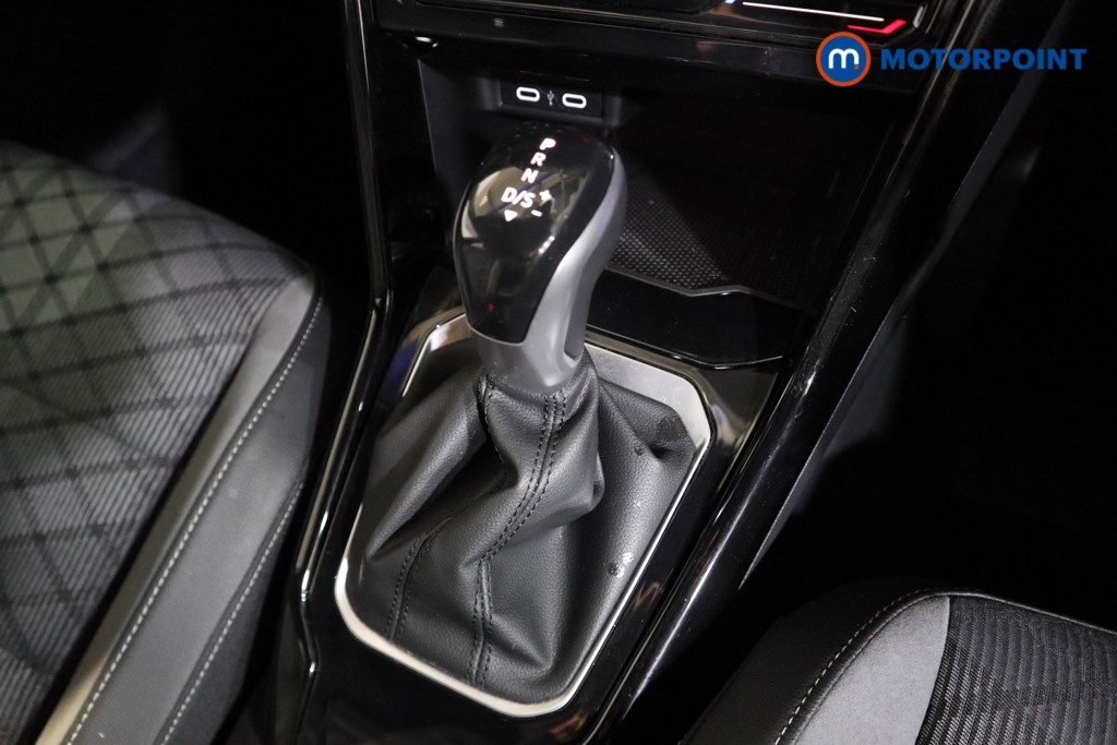 Volkswagen T-Roc R-Line Automatic Petrol SUV - Stock Number (1568222) - 8th supplementary image