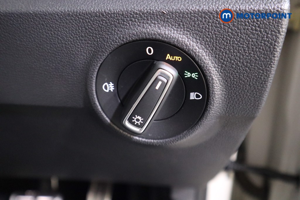 Volkswagen T-Roc R-Line Automatic Petrol SUV - Stock Number (1568222) - 9th supplementary image