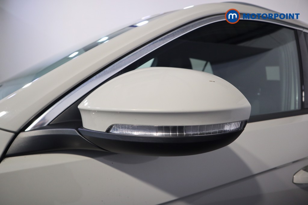 Volkswagen T-Roc R-Line Automatic Petrol SUV - Stock Number (1568222) - 23rd supplementary image