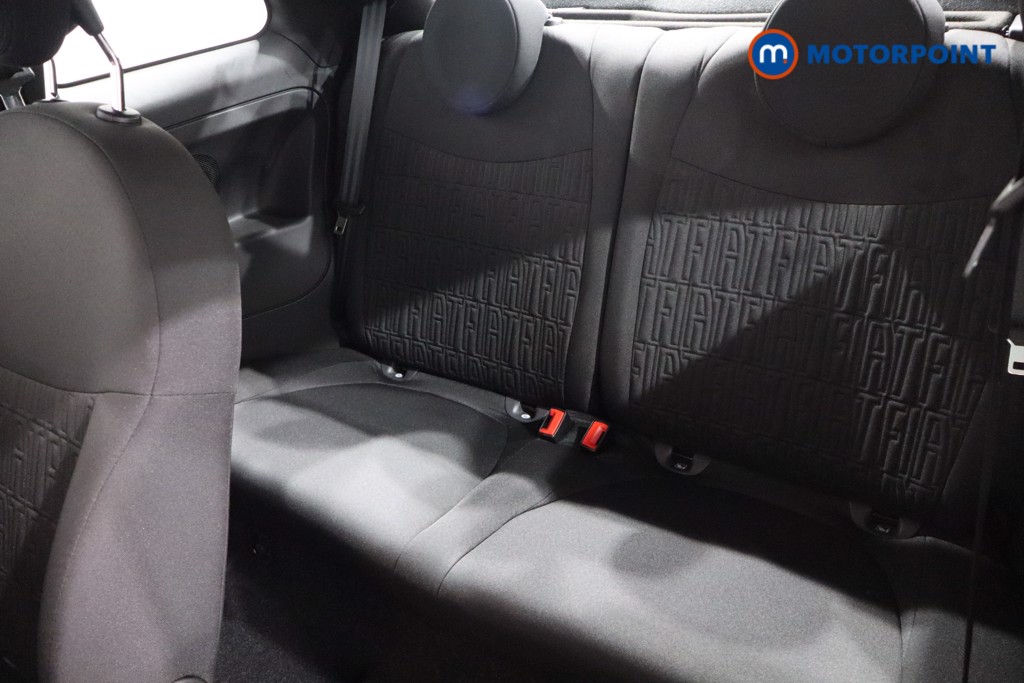 Fiat 500 TOP Manual Petrol-Electric Hybrid Hatchback - Stock Number (1568250) - 5th supplementary image