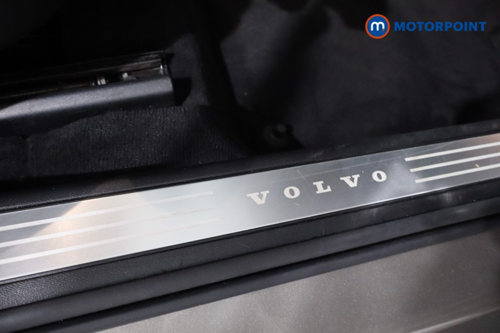 Volvo V90 Momentum Automatic Petrol Estate - Stock Number (1568290) - 21st supplementary image