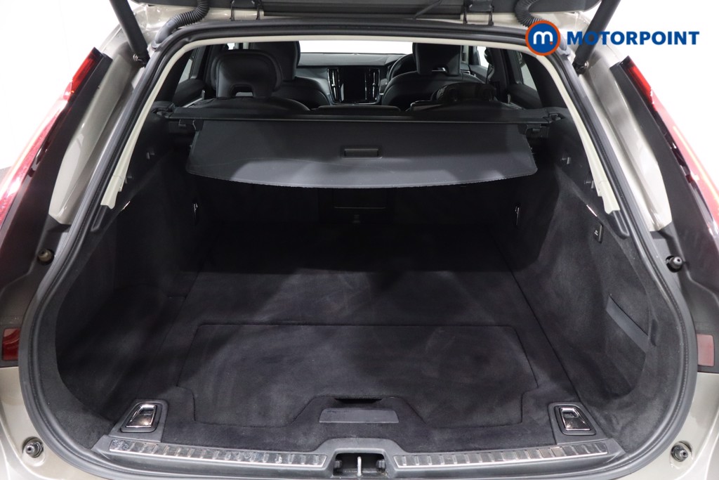 Volvo V90 Momentum Automatic Petrol Estate - Stock Number (1568290) - 39th supplementary image