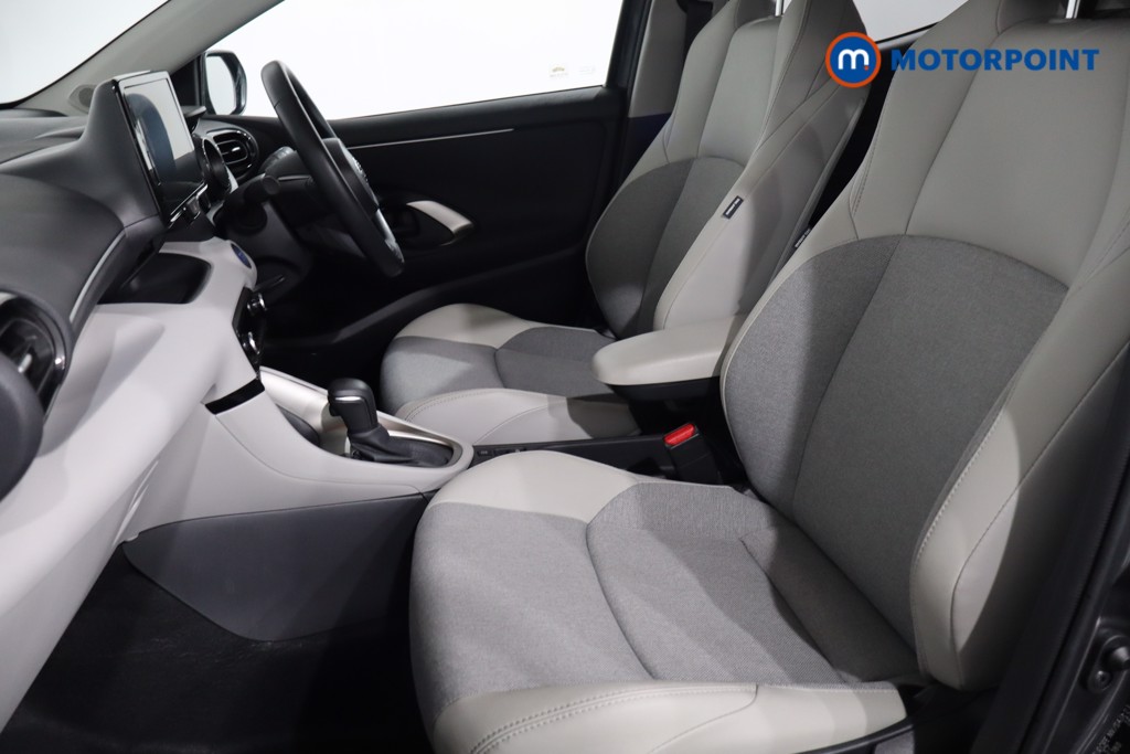Toyota Yaris Excel Automatic Petrol-Electric Hybrid Hatchback - Stock Number (1568729) - 4th supplementary image