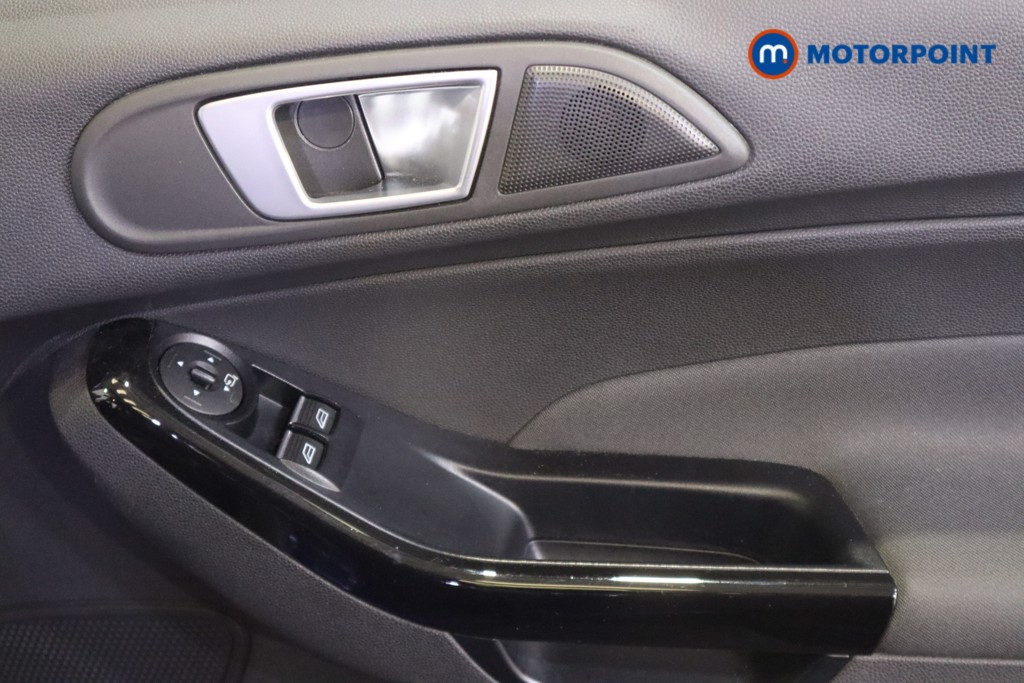 Ford Fiesta Titanium Manual Petrol Hatchback - Stock Number (1569087) - 14th supplementary image