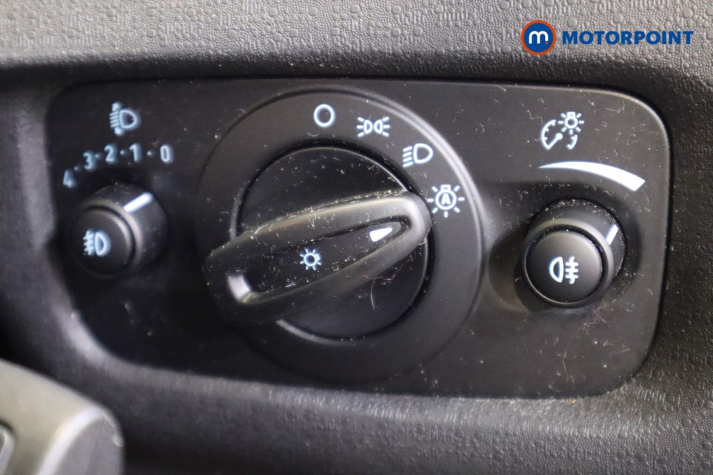 Ford Fiesta Titanium Manual Petrol Hatchback - Stock Number (1569087) - 16th supplementary image