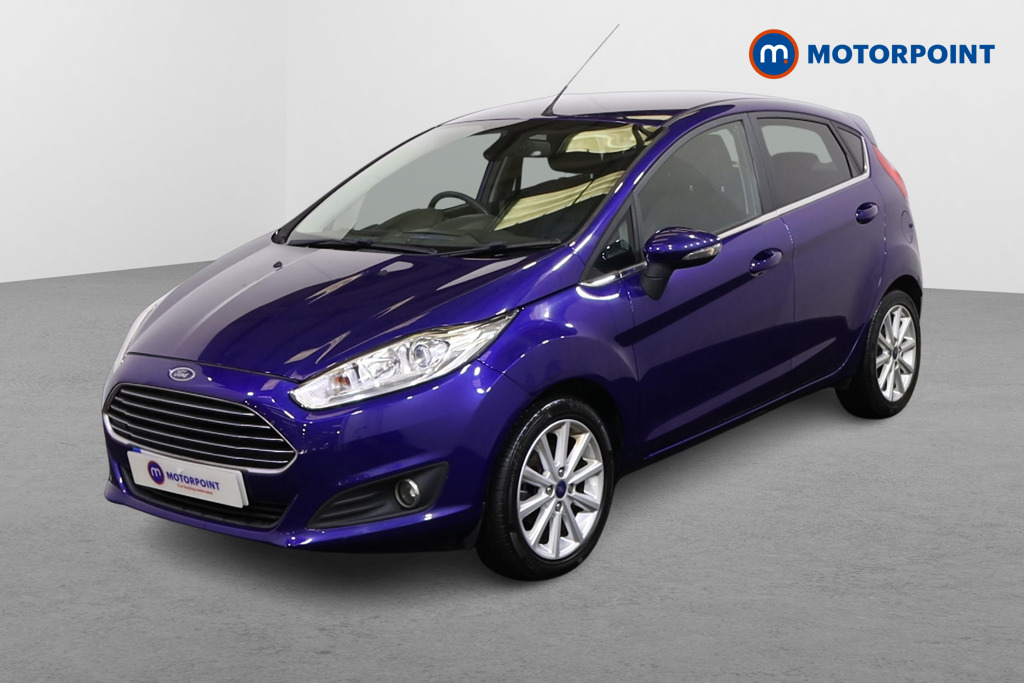 Ford Fiesta Titanium Manual Petrol Hatchback - Stock Number (1569087) - Passenger side front corner