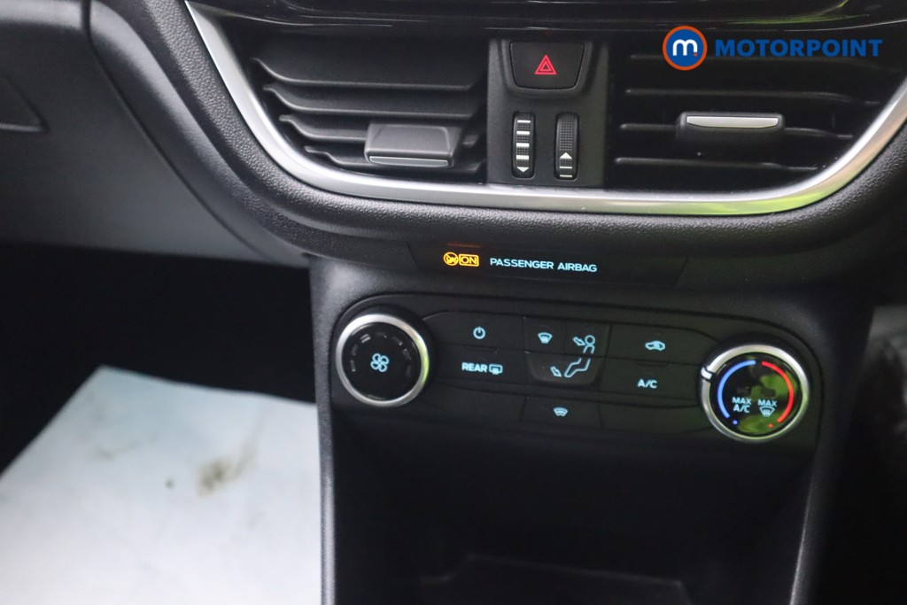 Ford Fiesta Titanium Manual Petrol-Electric Hybrid Hatchback - Stock Number (1569169) - 3rd supplementary image