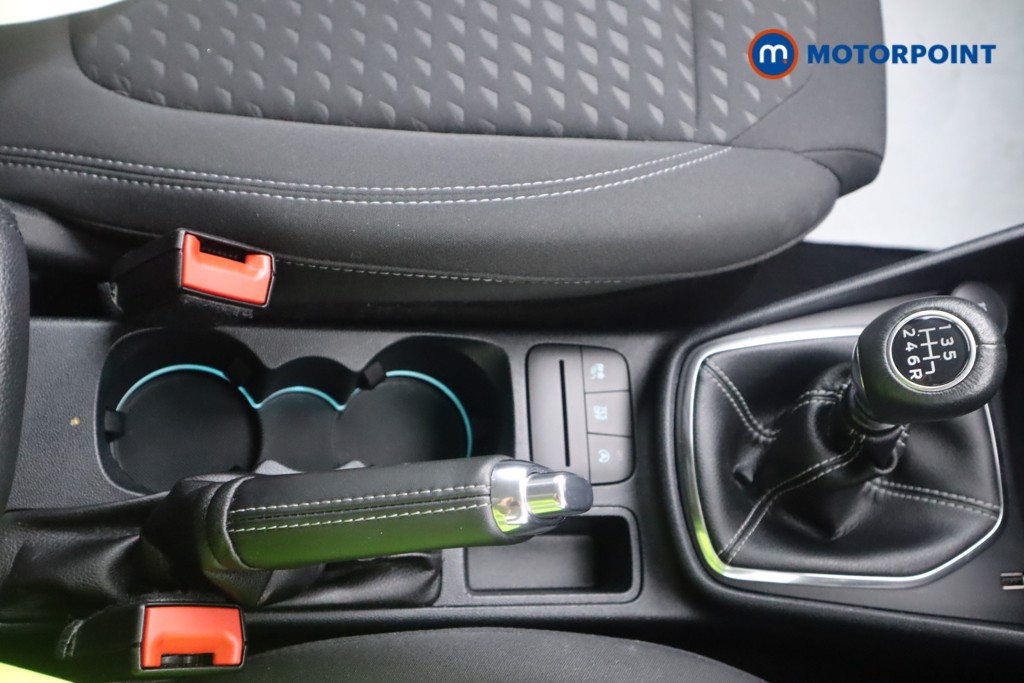Ford Fiesta Titanium Manual Petrol-Electric Hybrid Hatchback - Stock Number (1569169) - 4th supplementary image