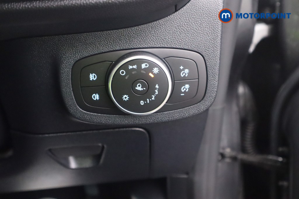 Ford Fiesta Titanium Manual Petrol-Electric Hybrid Hatchback - Stock Number (1569169) - 7th supplementary image