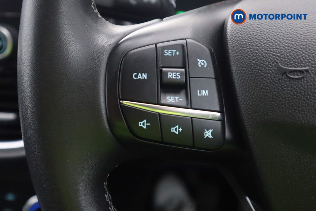Ford Fiesta Titanium Manual Petrol-Electric Hybrid Hatchback - Stock Number (1569169) - 9th supplementary image
