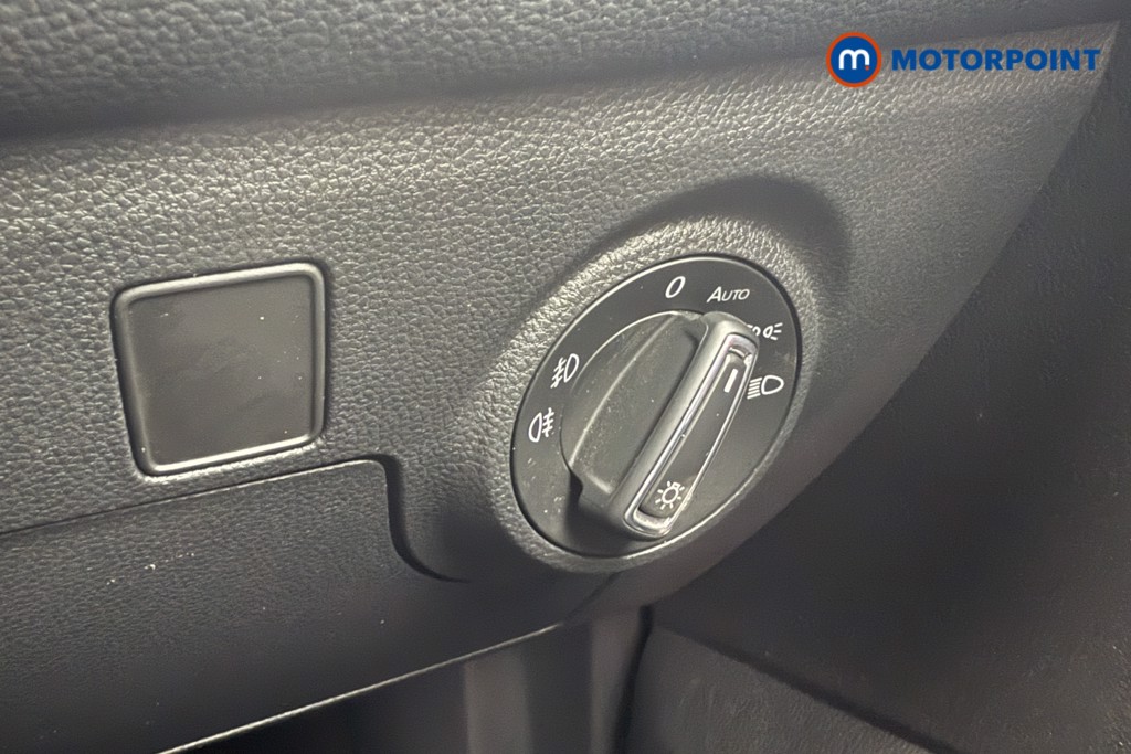 Seat Arona Fr Red Edition Manual Petrol SUV - Stock Number (1569172) - 14th supplementary image