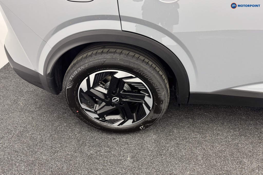 Nissan Qashqai Tekna Automatic Petrol SUV - Stock Number (1569433) - 16th supplementary image