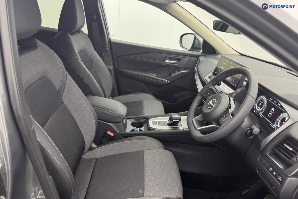 Nissan Qashqai N-Connecta Automatic Petrol SUV - Stock Number (1569453) - 4th supplementary image