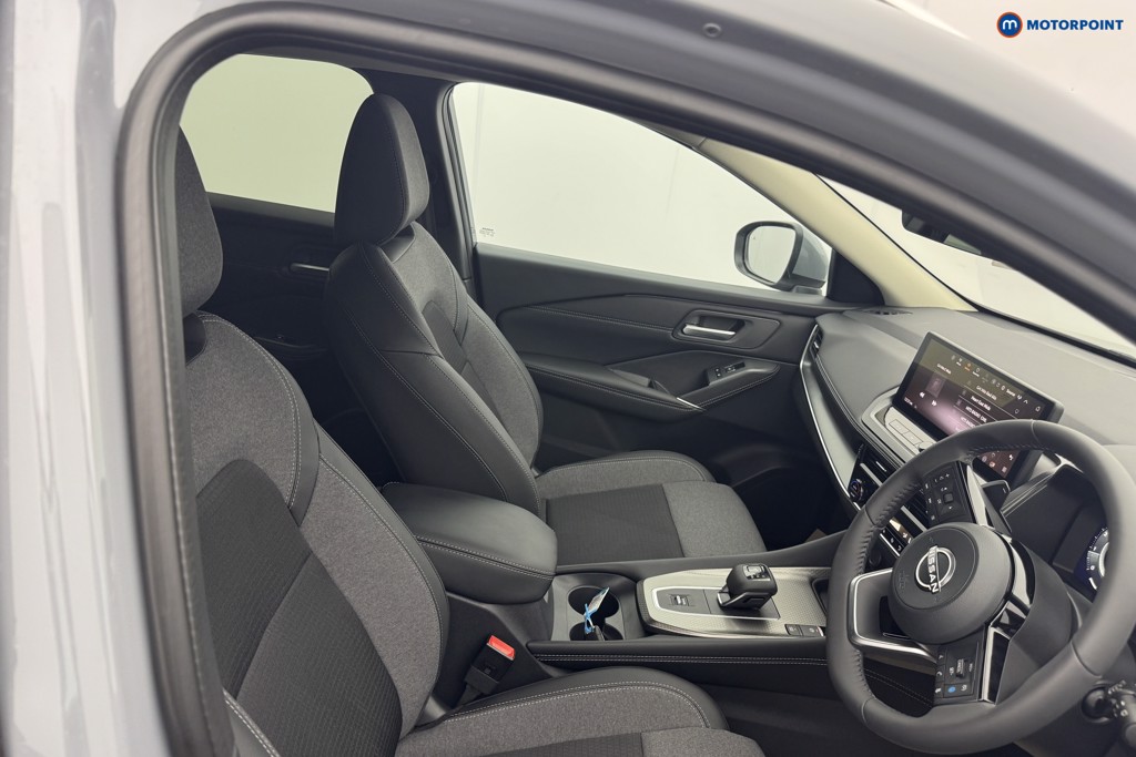 Nissan Qashqai N-Connecta Automatic Petrol SUV - Stock Number (1569453) - 9th supplementary image