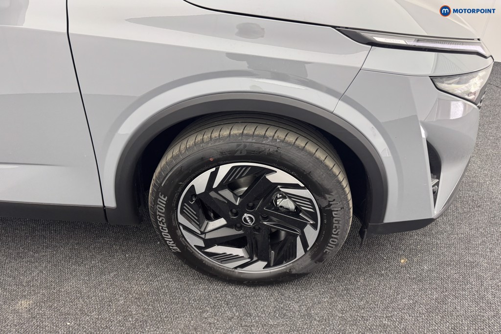 Nissan Qashqai N-Connecta Automatic Petrol SUV - Stock Number (1569453) - 25th supplementary image